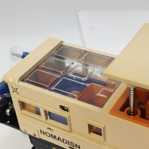 ماشین اسباب بازی کامیون کمپر مرسدس بنز نخودی مقیاس 1:24 BENZ NOMADISN_اسباب بازی